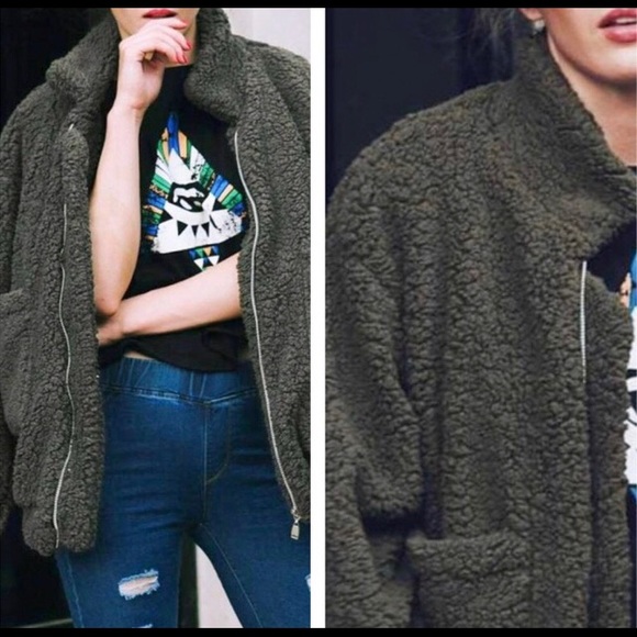 *LAST ONE* Luxurious Sherpa Vegan Fur Jacket. - Picture 5 of 5